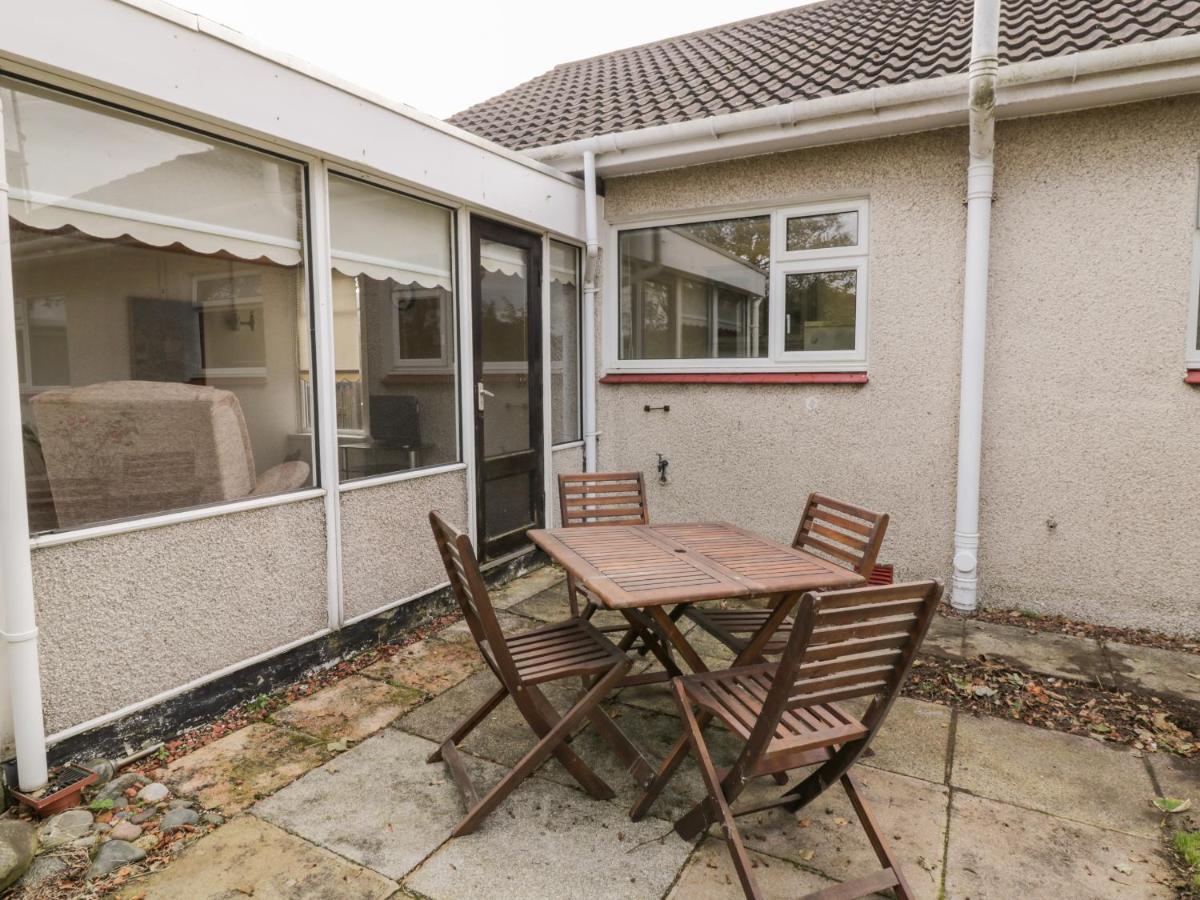 Honesty Cottage Girvan Bagian luar foto