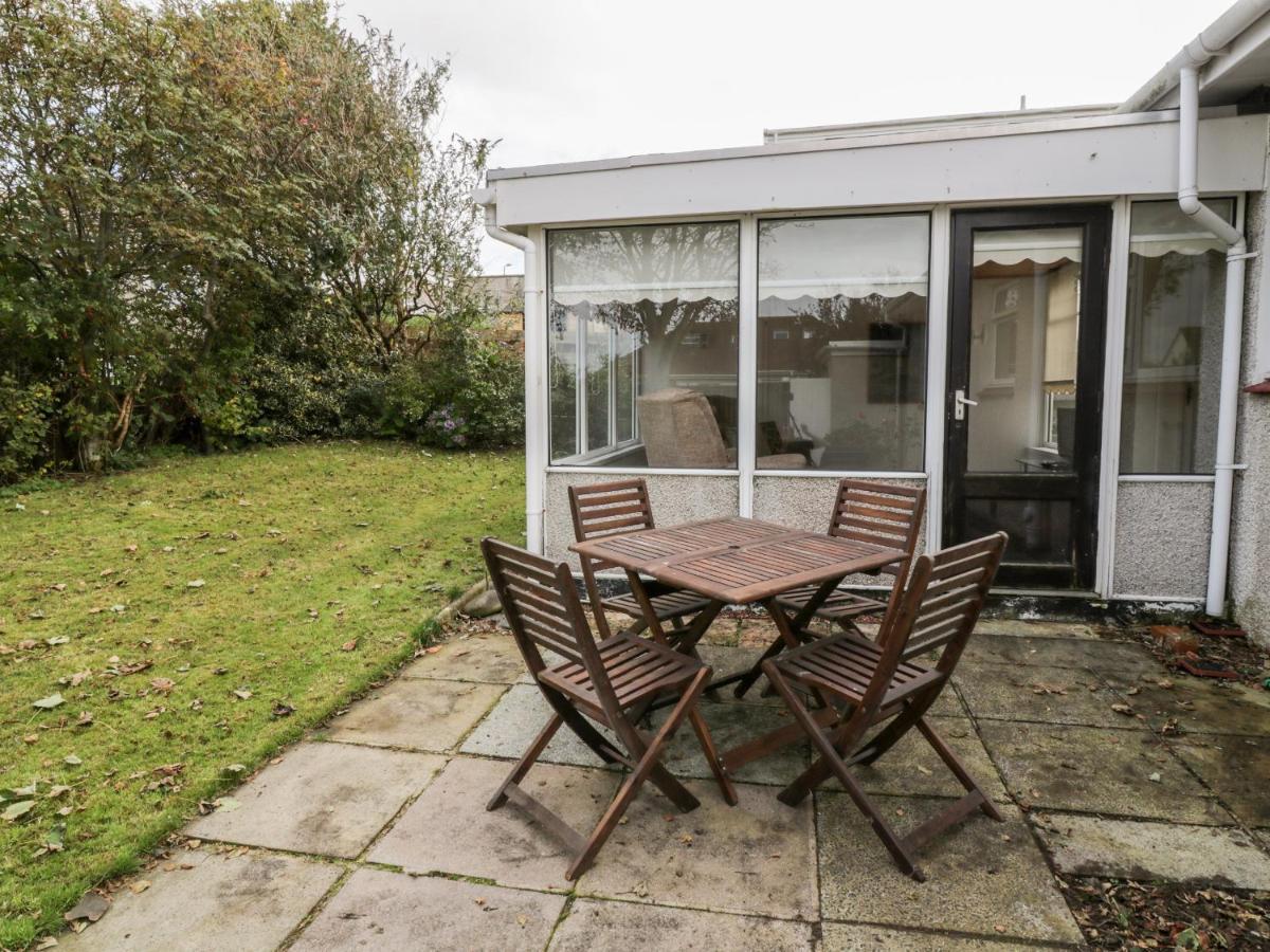 Honesty Cottage Girvan Bagian luar foto