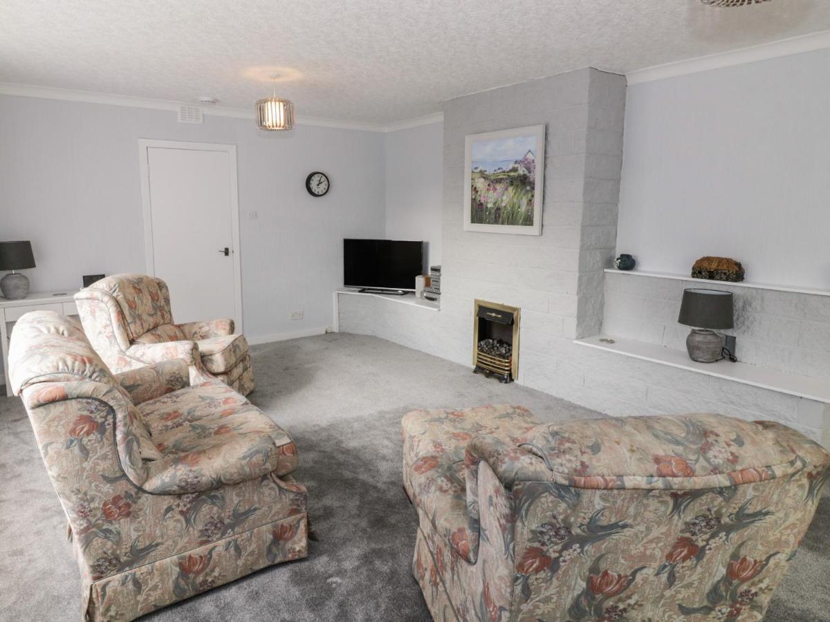 Honesty Cottage Girvan Bagian luar foto
