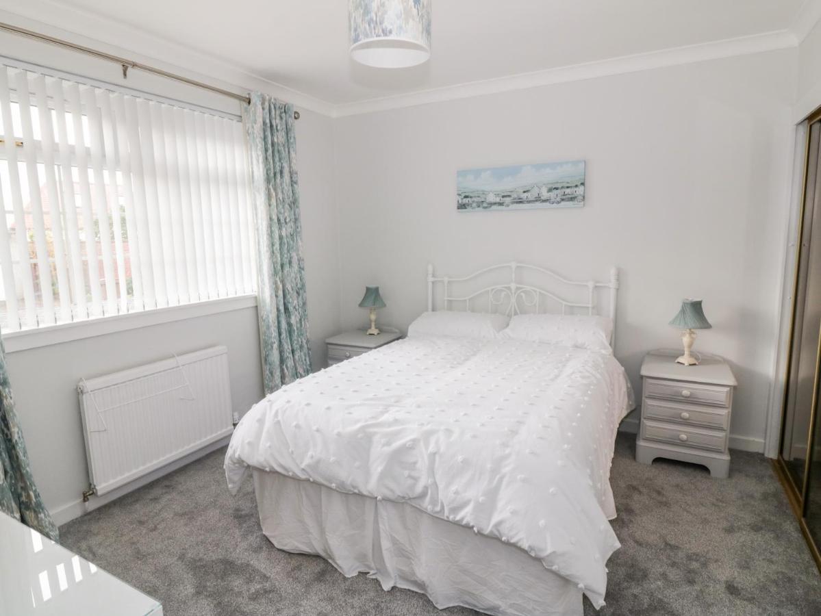 Honesty Cottage Girvan Bagian luar foto